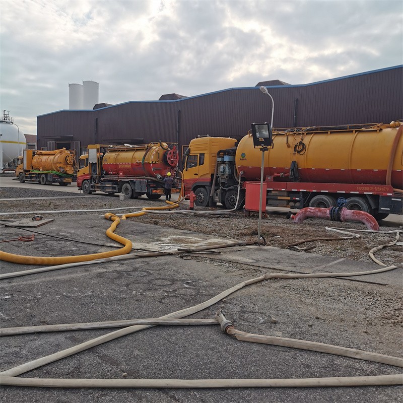 经开区污水池清理