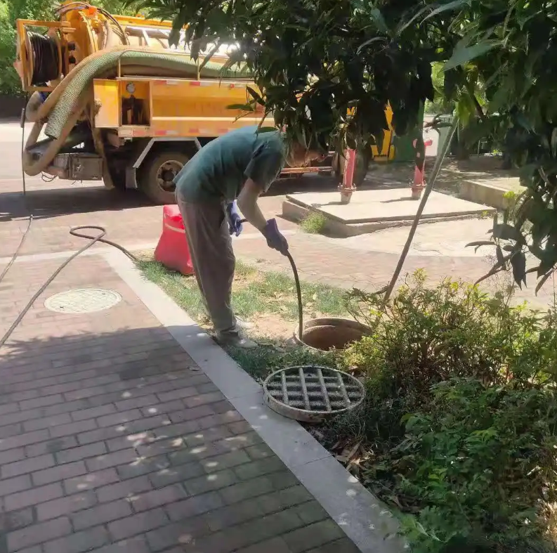 经开区市政排污管道清淤疏通——专业团队，让您全程省心！